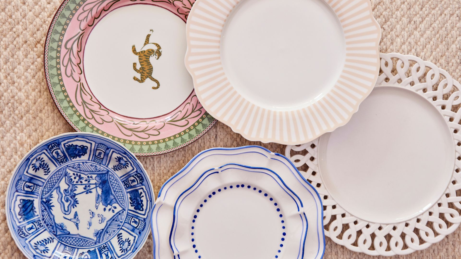 Beautiful dinner plates for everyday dining and entertaining